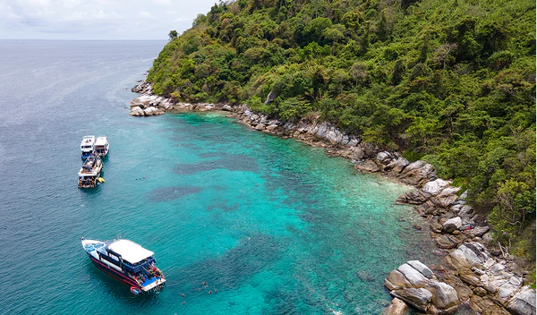 Unforgettable Experiences at Exotic Dive Resorts Around the World